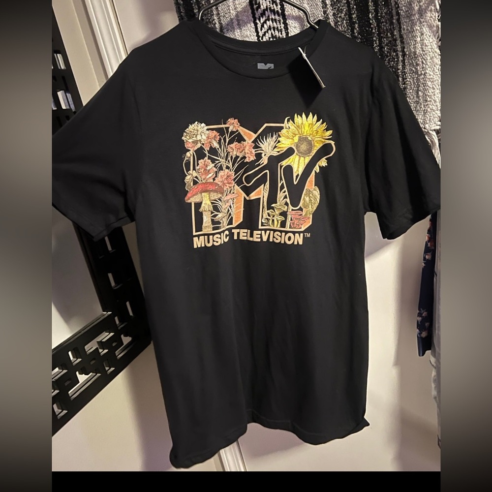 MTV t shirt